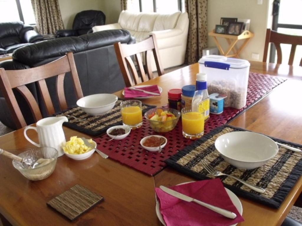 Bigsky Bed And Breakfast โอมารามา ภายนอก รูปภาพ