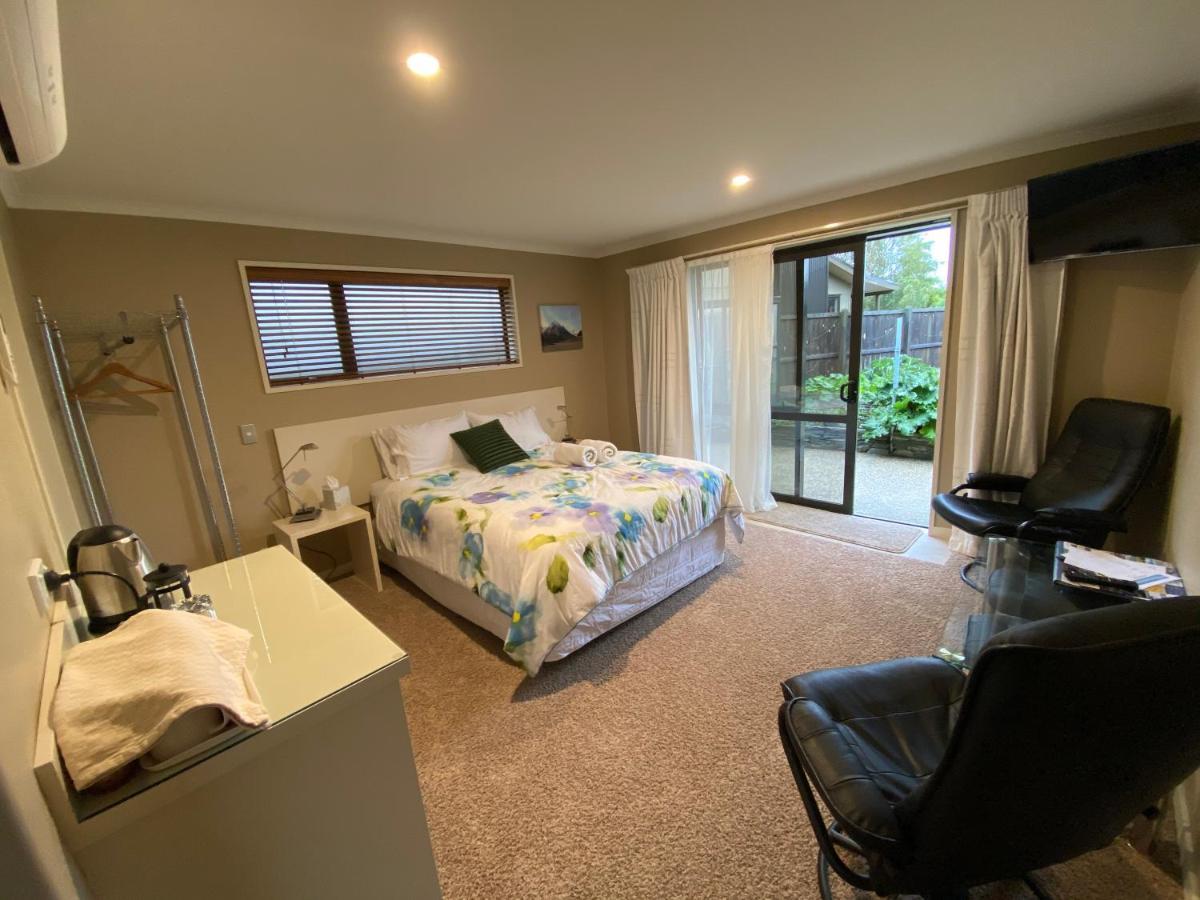 Bigsky Bed And Breakfast โอมารามา ภายนอก รูปภาพ